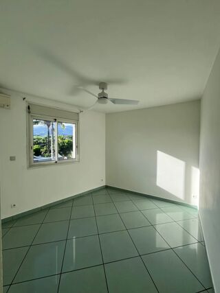  Appartement à louer 3 pièces 70 m²