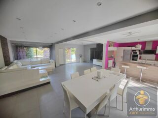  Villa � vendre 7 pi�ces 163 m�