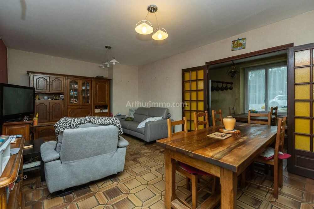 Vente Maison Maison pierre 4 chambres avec cour et caves Trept