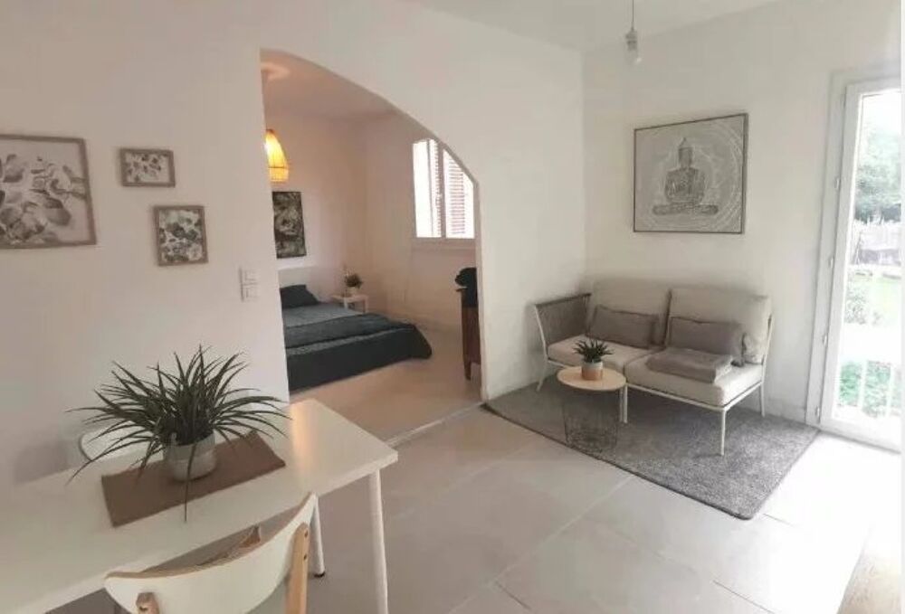 Location Appartement Charmant F1bis de 31m² rénové Vence