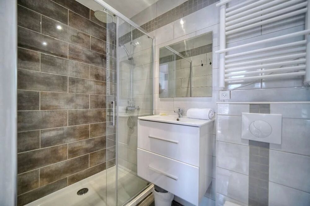 Location Appartement Studio meublé de 31m² dans une villa avec jardin Cannes