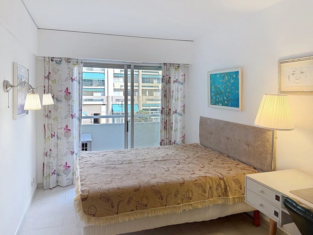 à vendre  Appartement Antibes (06600)