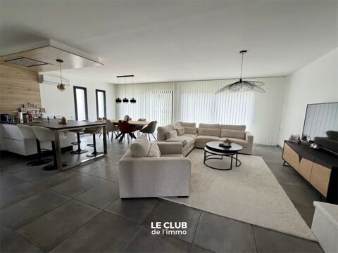   MAISON NEUVE - SAINT AY Maison - 6 pi�ce(s) - 210 m�