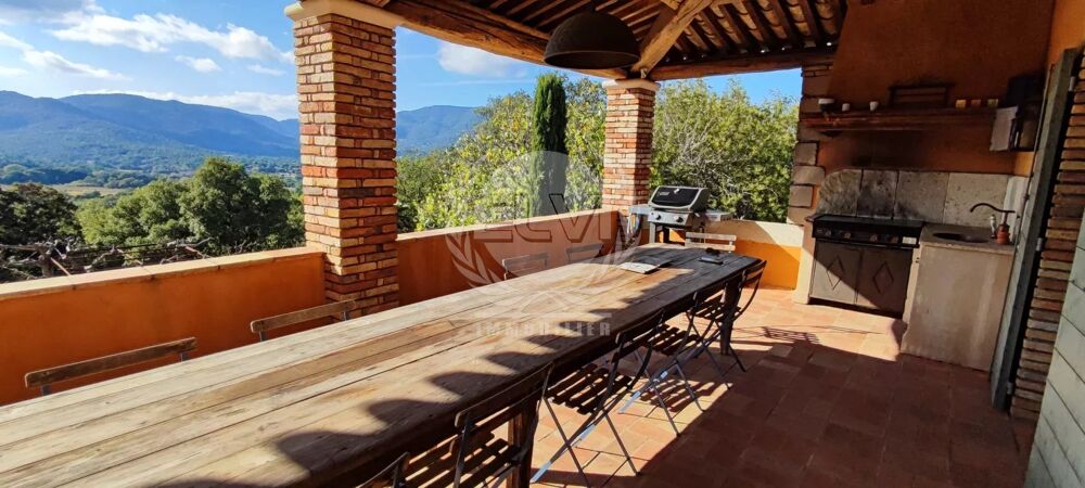 Propriété avec bastide provençale à Plan de la Tour