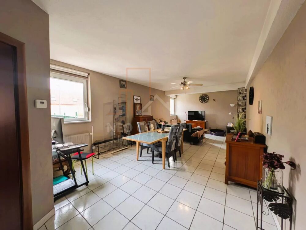 BISCHWILLER, beau compromis entre un appartement et une maison A