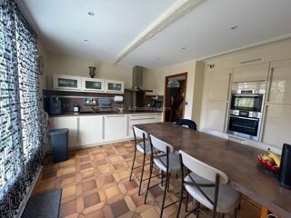  Maison � vendre 9 pi�ces 268 m�