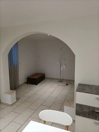  Appartement à louer 4 pièces 75 m²