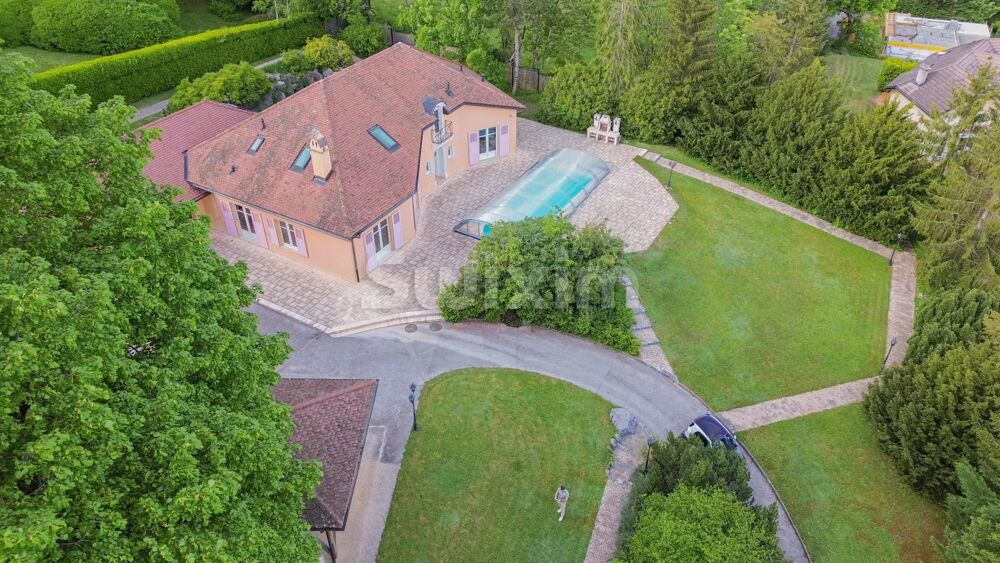� vendre  Villa Gex (01170)