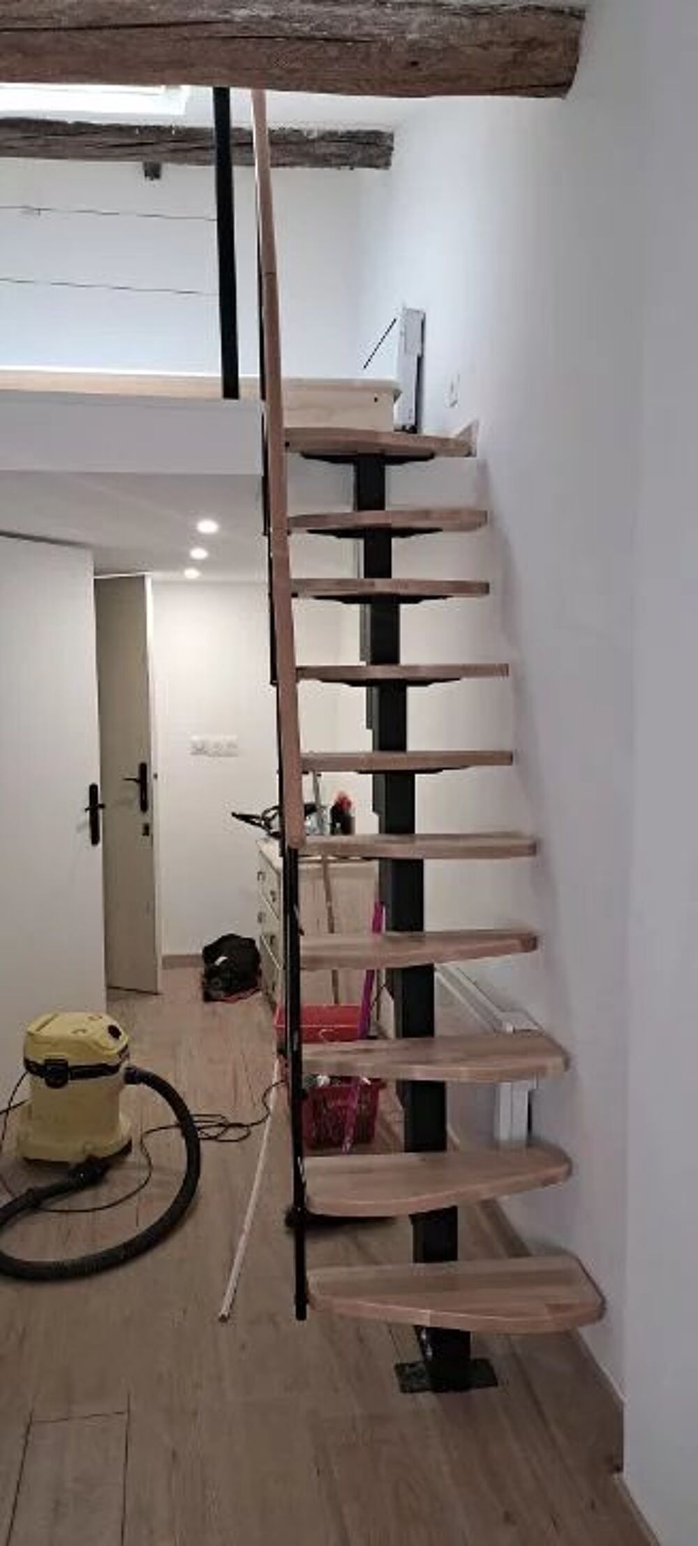 Location Appartement F1bis avec mezzanine au centre d'antibes Antibes