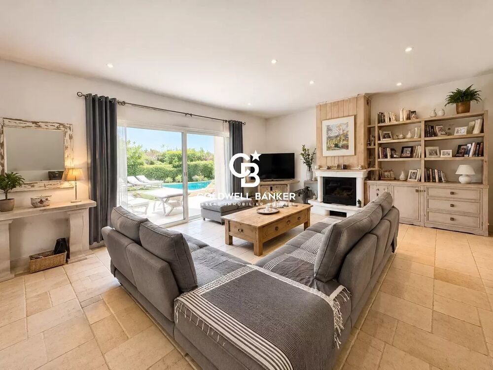 Vente Villa Cavalaire-sur-Mer – À pied des plages, dans un environnement pri Cavalaire-sur-mer