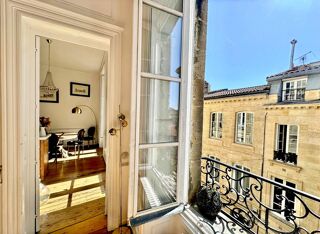 Vente Appartement CHARTRONS - APPARTEMENT DE 133 M² – RÉNOVATION D'ARCHITECTE Bordeaux