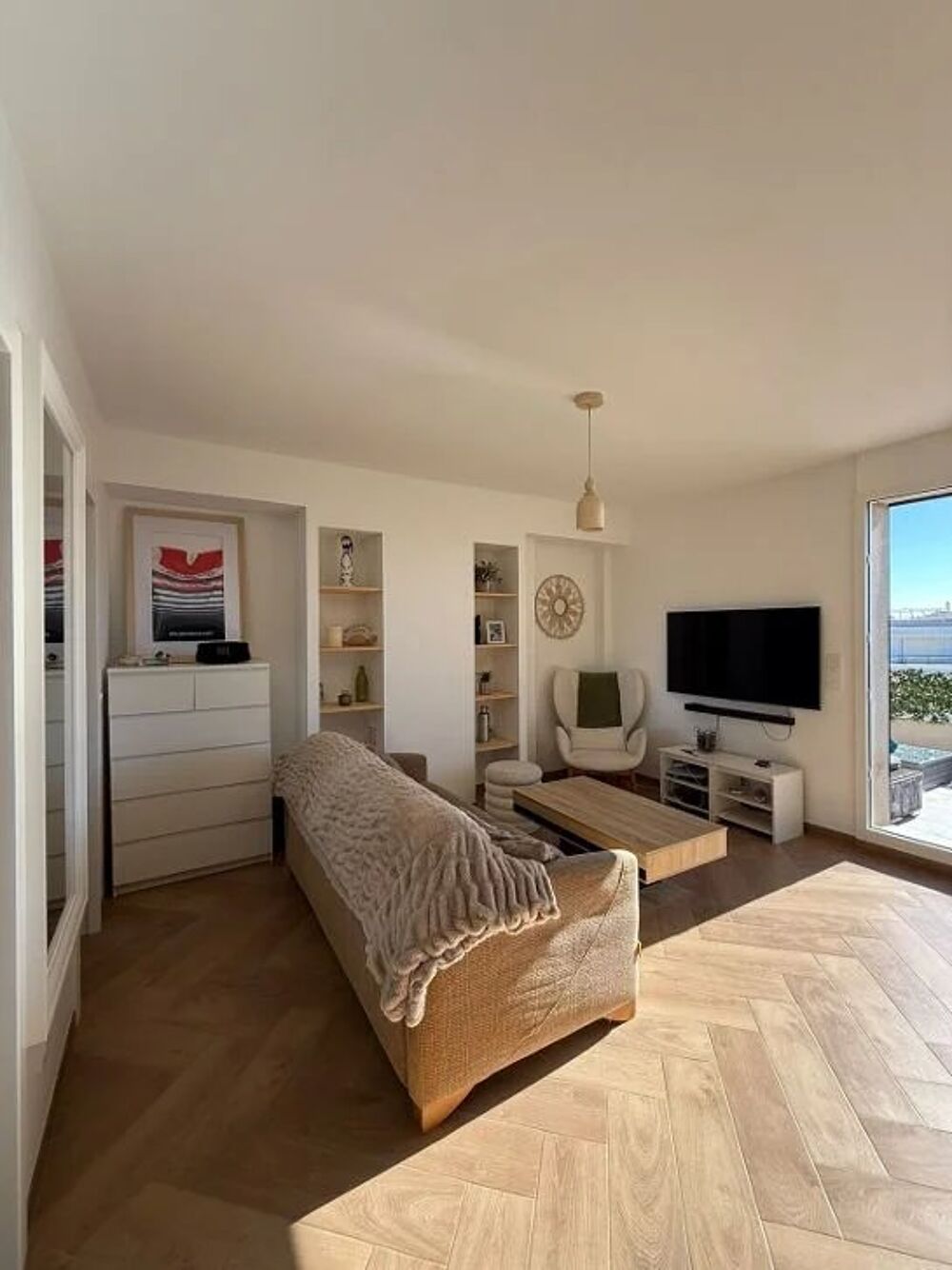 Location Appartement Logement 2 pièces avec terrasse de 27m² et balcon Antibes