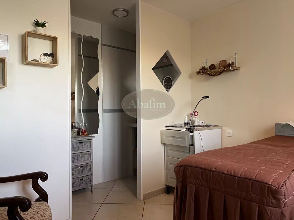 � vendre  Maison Nay (64800)