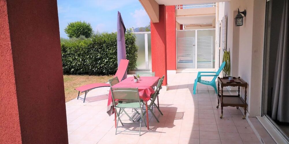 Location Appartement Deux pièces meublé de 45m² avec garage et jardin clos Juan-les-pins