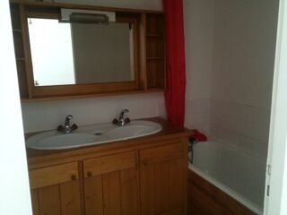  Appartement à louer 2 pièces 60 m²