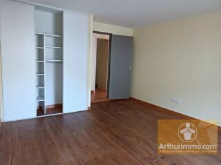  Appartement à louer 3 pièces 66 m²