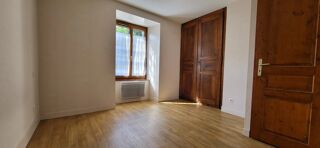  Appartement à louer 4 pièces 62 m²