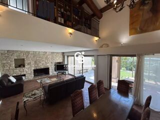  Maison � vendre 6 pi�ces 204 m�