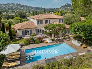  Maison � vendre 8 pi�ces 235 m�