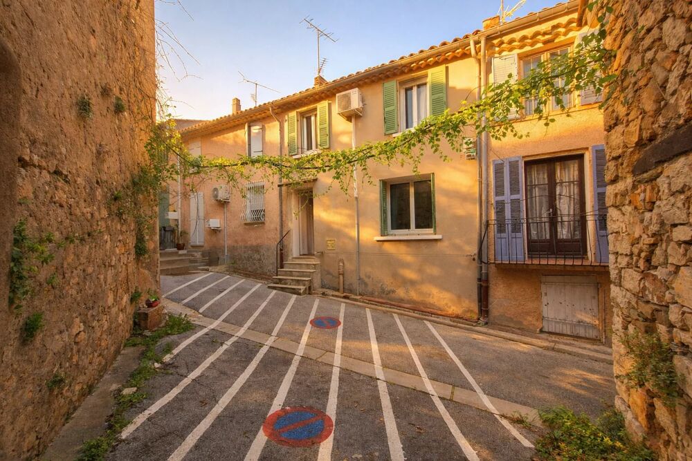 Vente Maison GONFARON – Maison de village de 65 m² avec combles aménageables Gonfaron