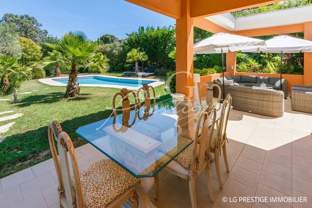 Maison de plain pied avec piscine
