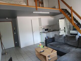 Appartement à louer 2 pièces 35 m²