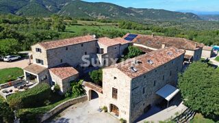  Maison � vendre 15 + pi�ces 900 m�