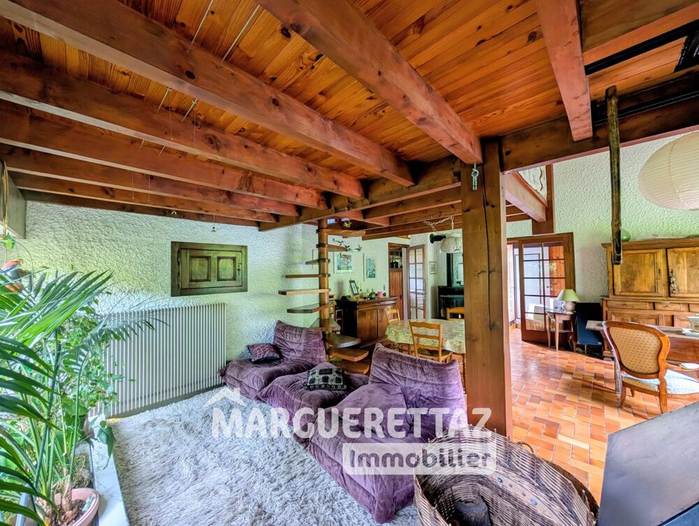 Vente Maison Maison de 115m² avec dépendances et garages - 2400m² terrain - S Saint-jeoire