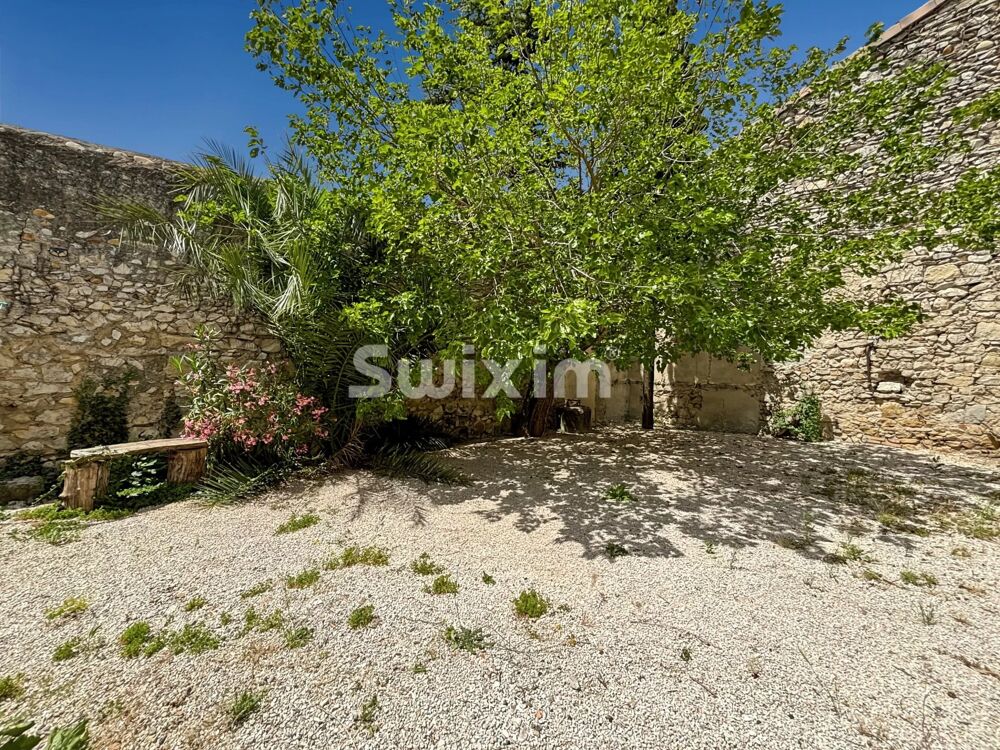 Charmante maison en pierre rénovée denviron 140 m² avec exterie