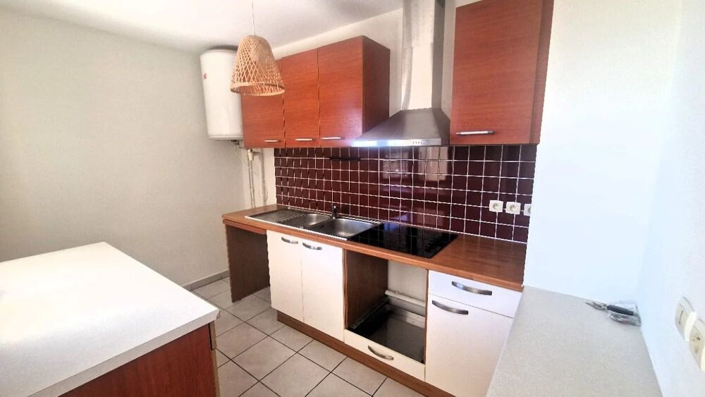 Vente Appartement CHARMANT T2 MONTGAILLARD ST DENIS Saint-denis