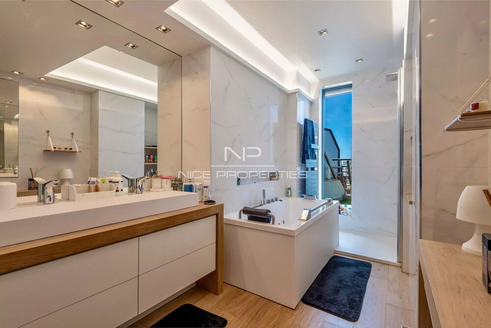 à vendre  Appartement Juan Les Pins (06160)