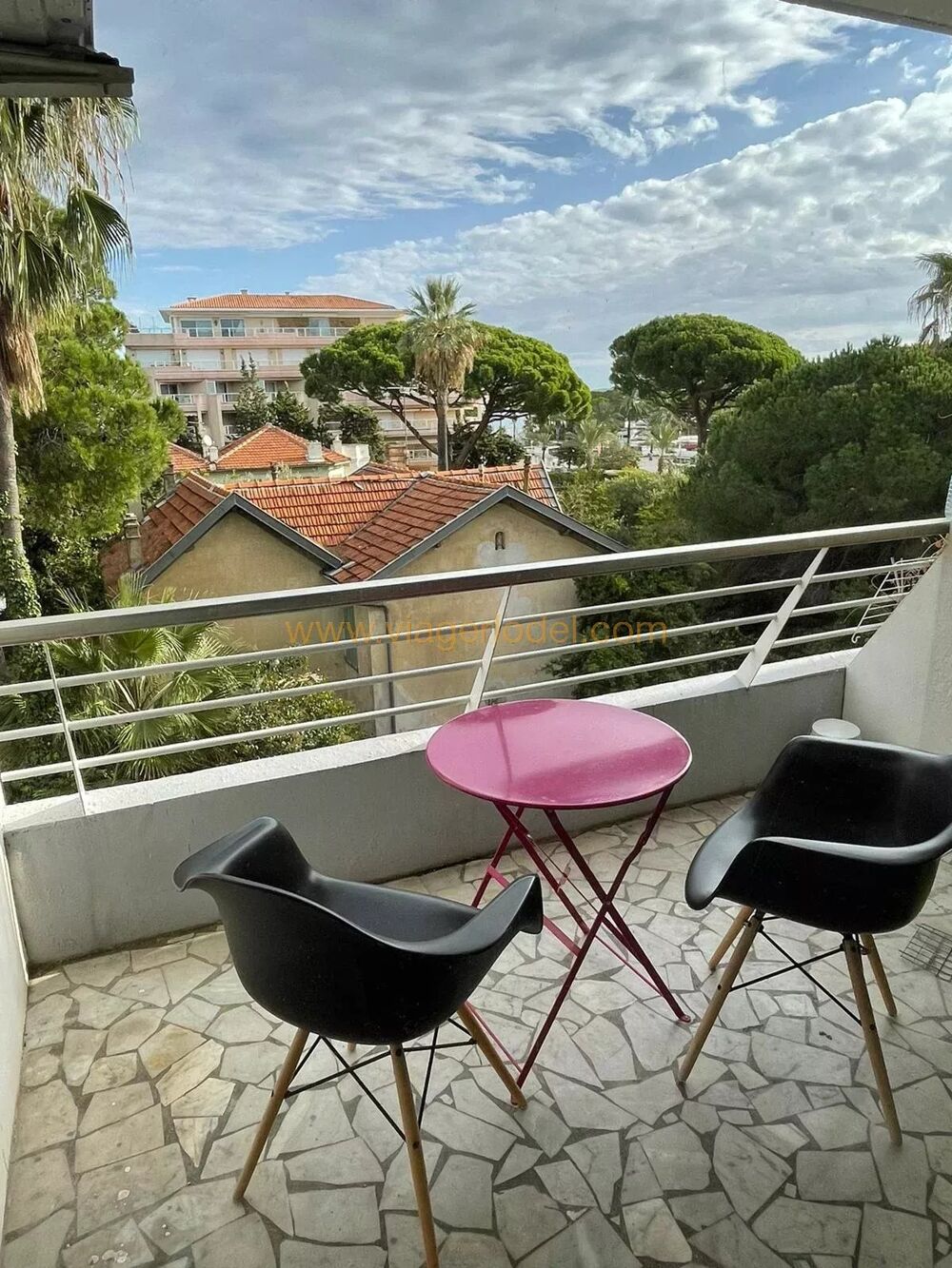 Location Appartement Ref – 10 156 - LOCATION MEUBLEE GOLFE JUAN Bord de mer - Capitai Golfe-juan