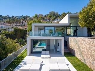  Maison à louer 6 pièces 220 m²