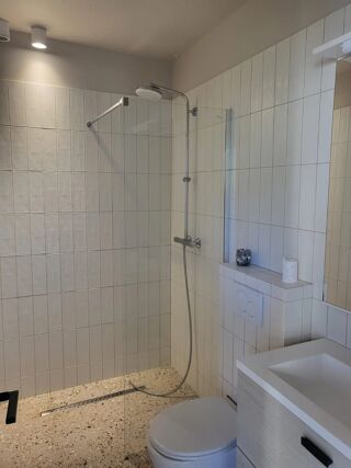 Location Appartement Trois pièces avec terrasse et 2 places de parking Gattières