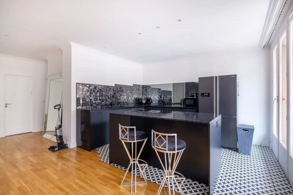 EXCLUSIVITE TRES BEAU-T3- TRIANGLE D'OR LYON 6ème