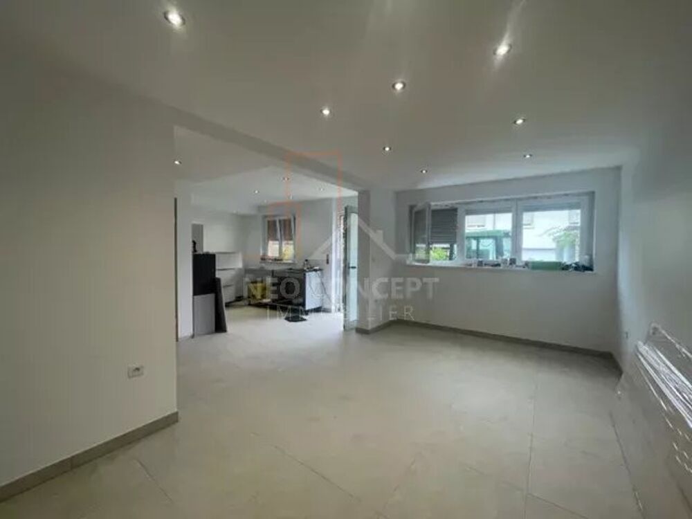 Location Maison Maison 3 pièces d'environ 70m² rénovée Niederrœdern