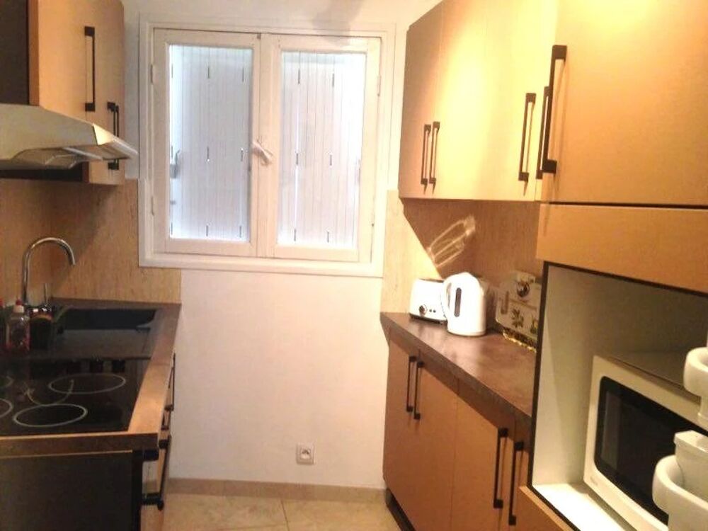 Location Appartement Studio de 32m² avec terrasse de 25m² Antibes