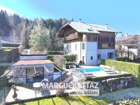  Ferme r�nov�e sur 6600 m� de terrain � CHATILLON Maison - 8 pi�ce(s) - 246 m�