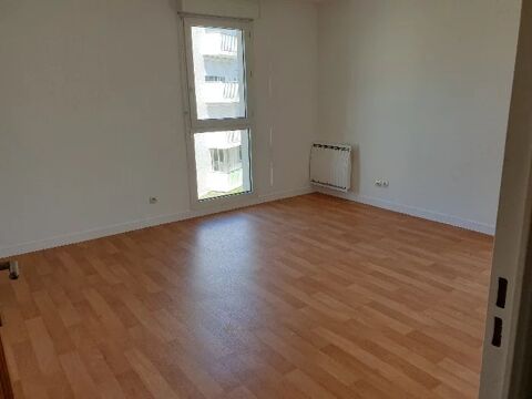   Appartement 1 pièce Appartement - 1 pièce(s) - 32 m²
