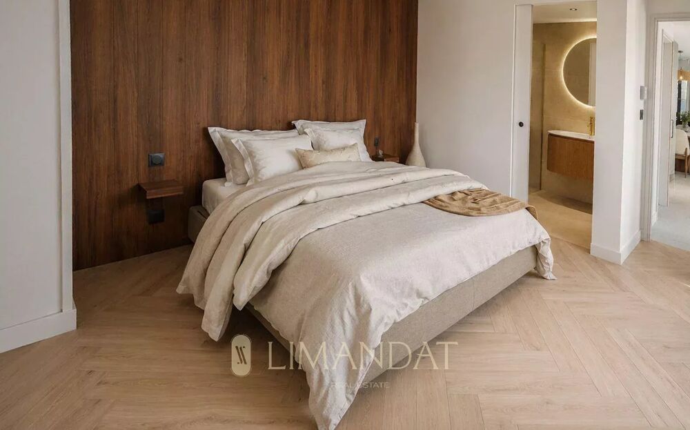 Vente Appartement CANNES CENTRE – ÉLÉGANT 4 PIÈCES RÉNOVÉ AVEC TERRASSES, PARKING Cannes