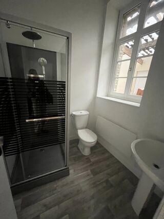 Location Appartement Studio rénové en centre ville Saint-omer