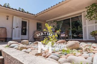  Maison � vendre 6 pi�ces 215 m�