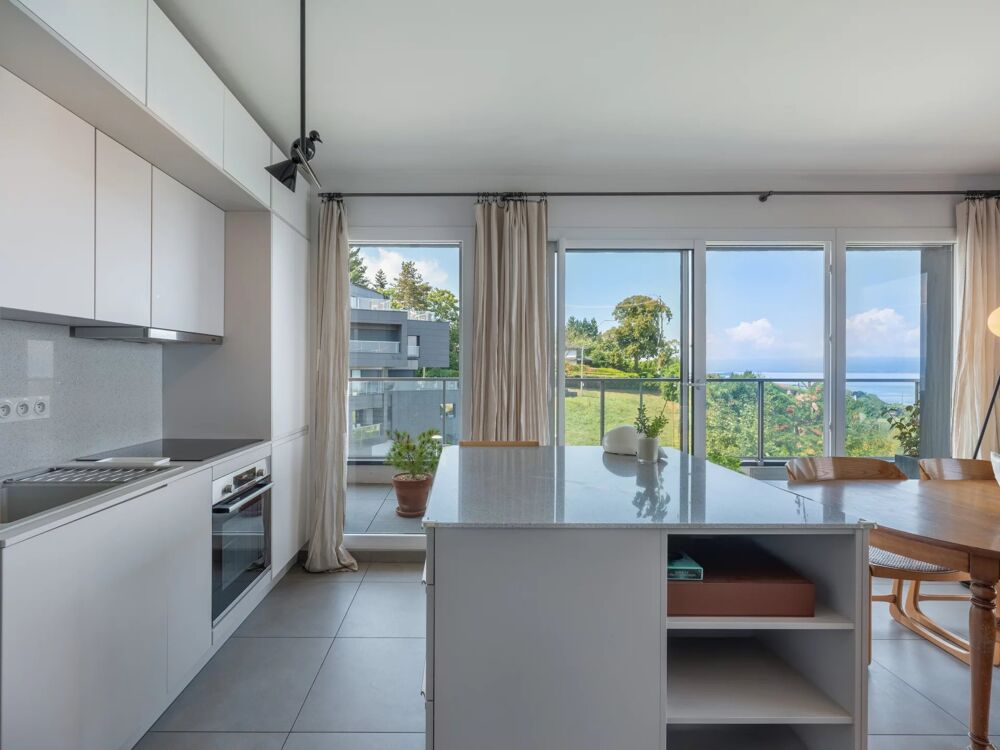 Neuvecelle - T4 avec Terrasse et Vue Panoramique sur le Lac