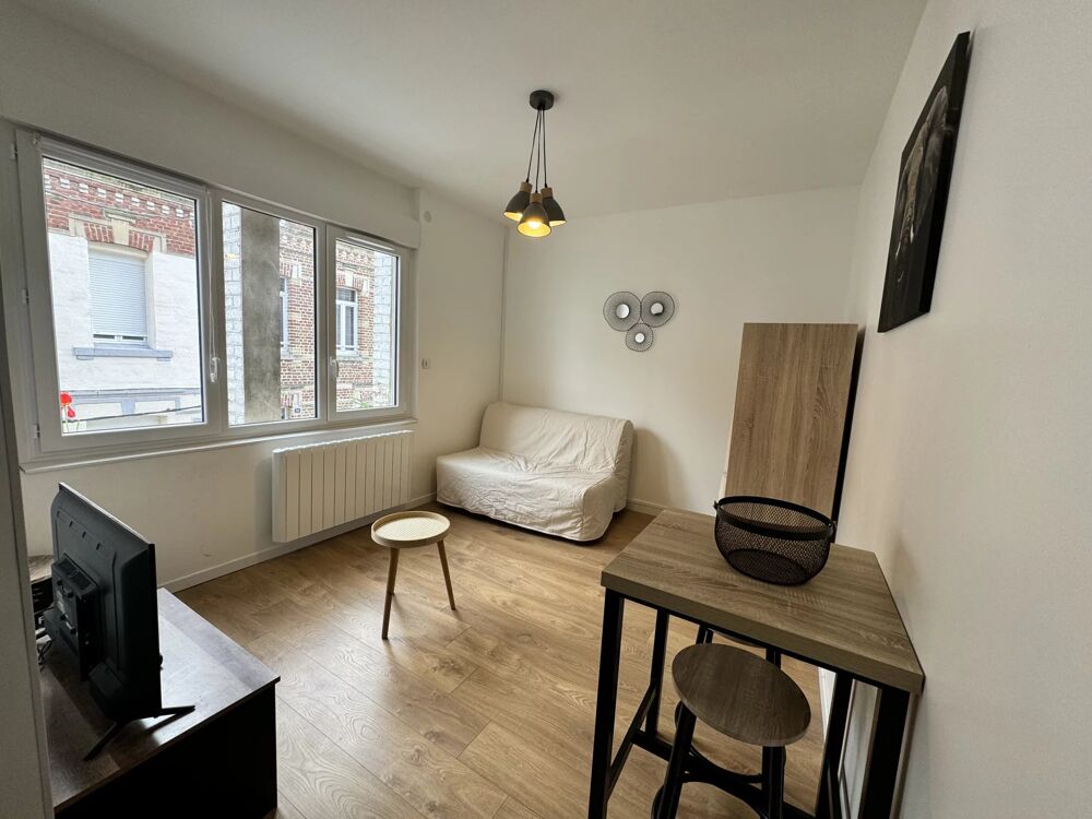 Location Appartement Studio meubl - Saint-Quentin Saint-quentin