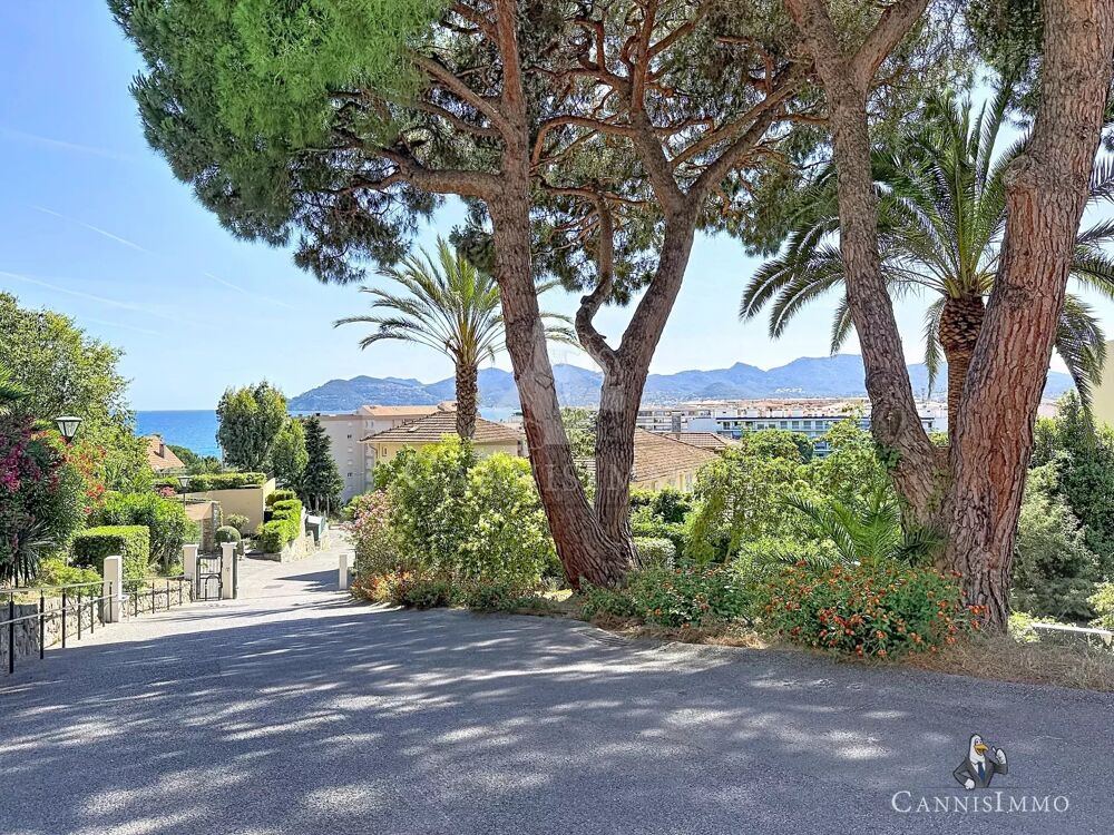 CANNES CROIX DES GARDES  2 PIÈCES VUE MER