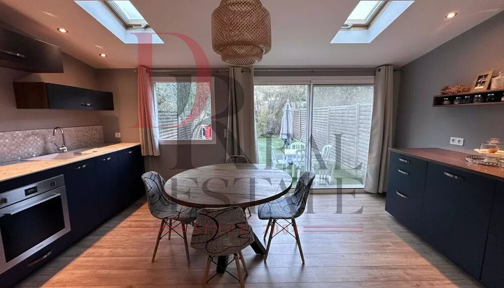 à 2 minutes du village : la petite maison dont tout le m....