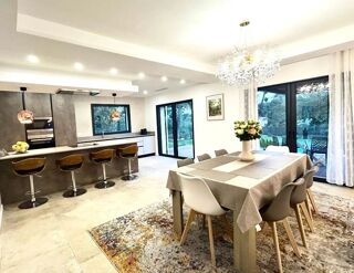  Maison à louer 4 pièces 167 m² Saint-paul-de-vence
