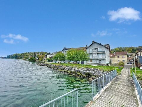   Plateau brut de 62 m� - Pieds dans l'eau - Secteur �vian-les-Bai Appartement - 70 m�