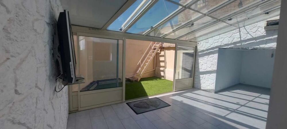 Vente Maison IMMEUBLE, LOCAL COMMERCIAL ET MAISON DE VILLE Chéroy