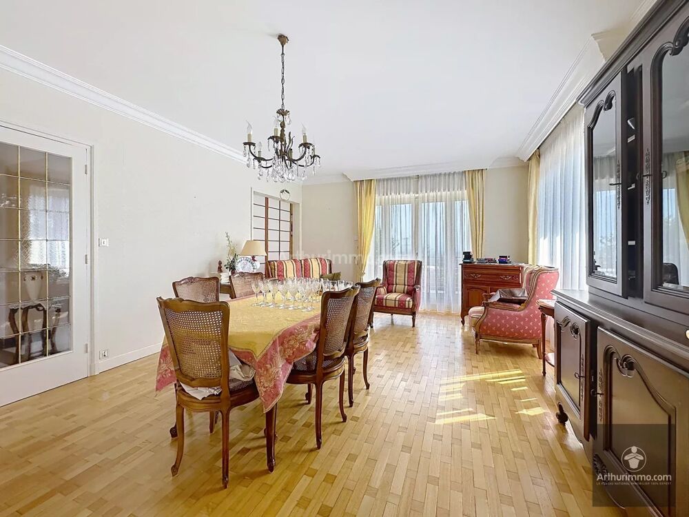 Vente Maison Maison familiale avec vue dégagée et sous-sol complet à Saint-Ju Saint-just-la-pendue